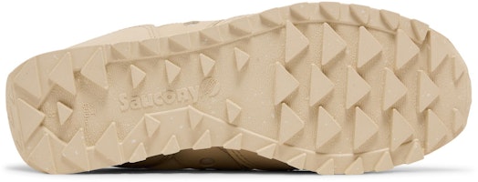 Shop Saucony Jazz 81 低筒跑步鞋 男女同款 白米色