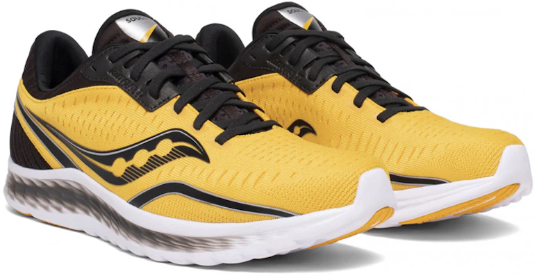 Saucony Kinvara 精華 11 緩衝 黃 Lookbook Saucony Kinvara 精華 11 緩衝 黃