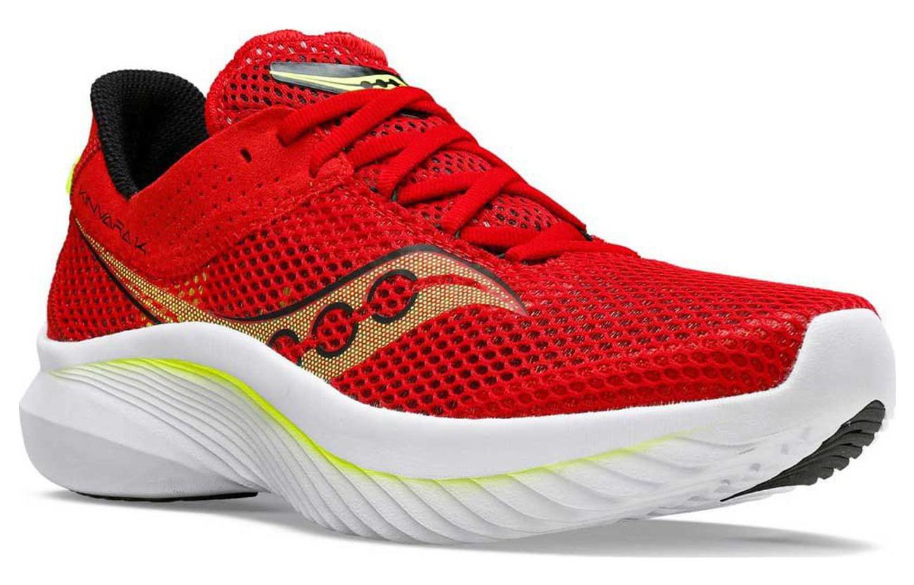 Lookbook Saucony Kinvara 14 'Merah Poppy' S20823-16