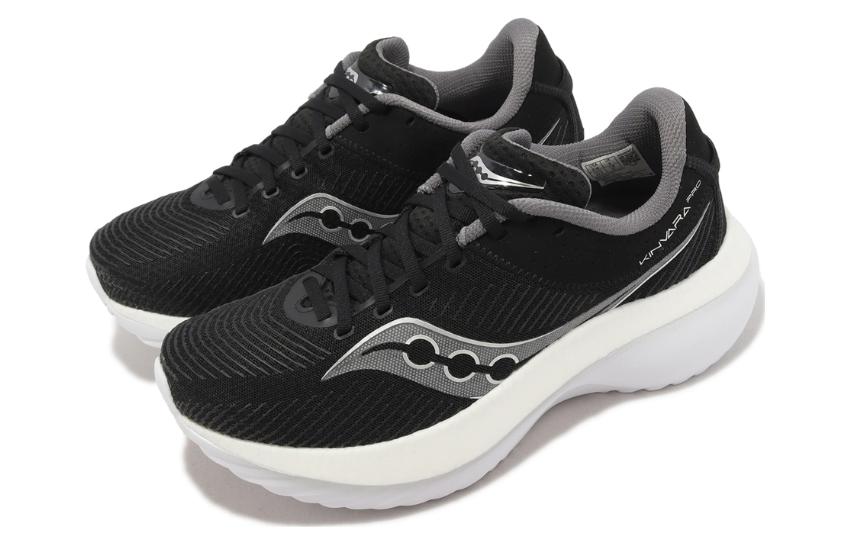 Lookbook Saucony Kinvara Pro Wide ''Noir Blanc'' S20848-10