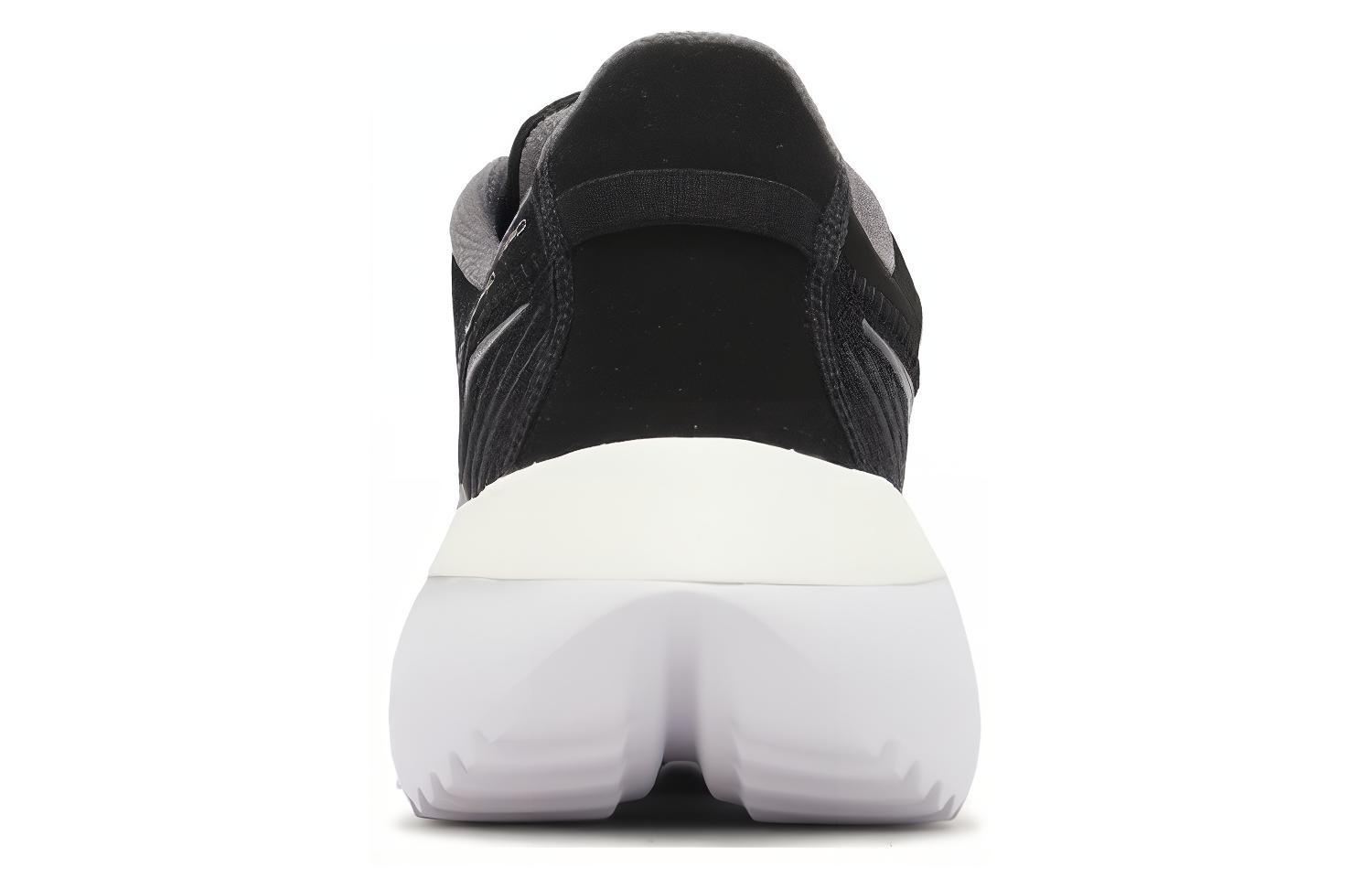Purchase Saucony Kinvara Pro Wide ''Noir Blanc'' S20848-10