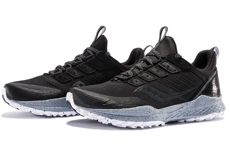 Lookbook Saucony Mad River TR ''Nero'' S20521-1