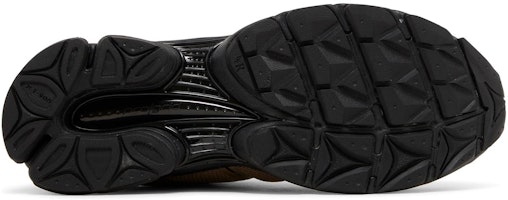 Shop 索康尼 Progrid Triumph 4 避震防滑耐磨 低筒 跑步鞋 棕褐色