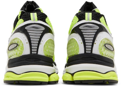 Saucony ProGrid Triumph 4 'Kuning Perak' S70704-6 Details for Saucony ProGrid Triumph 4 'Kuning Perak' S70704-6