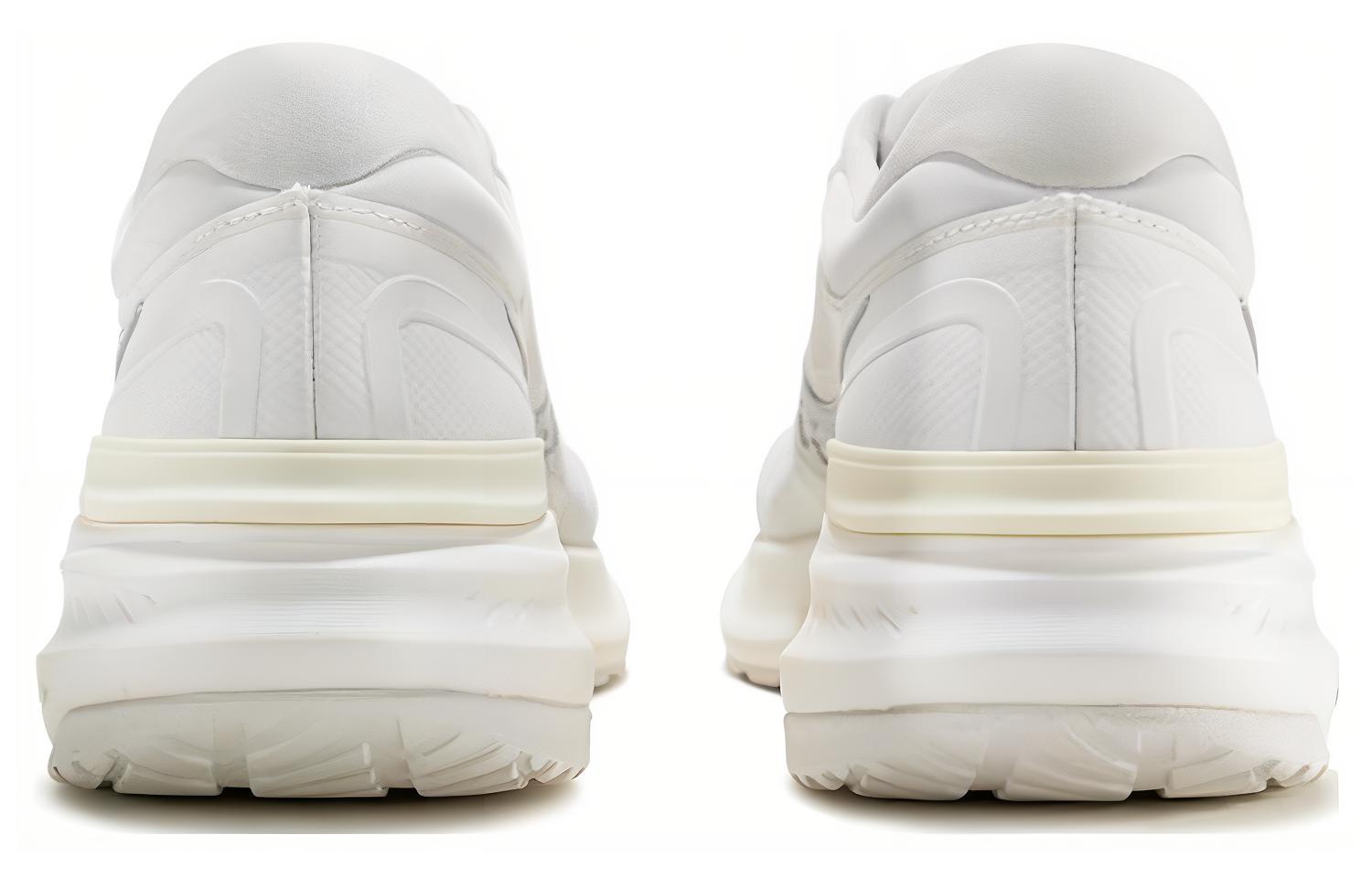 Shop Saucony Puff ''Wit'' S28194-5