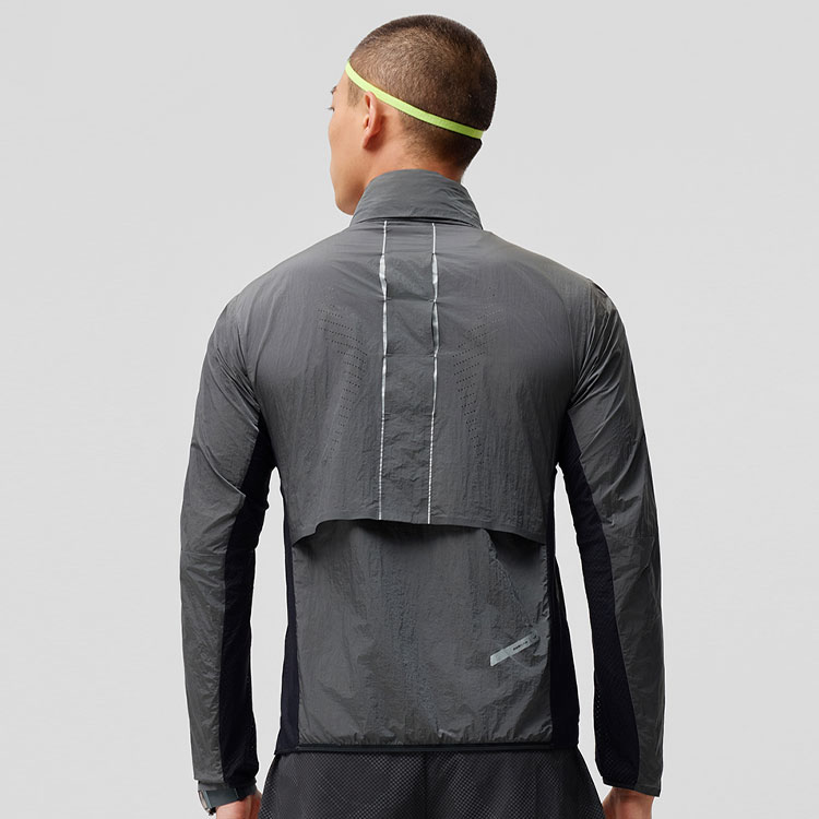 Purchase 索康尼复古跑步夹克 UV50+ 透气 银黑色运动服 SC2249037C-MT04