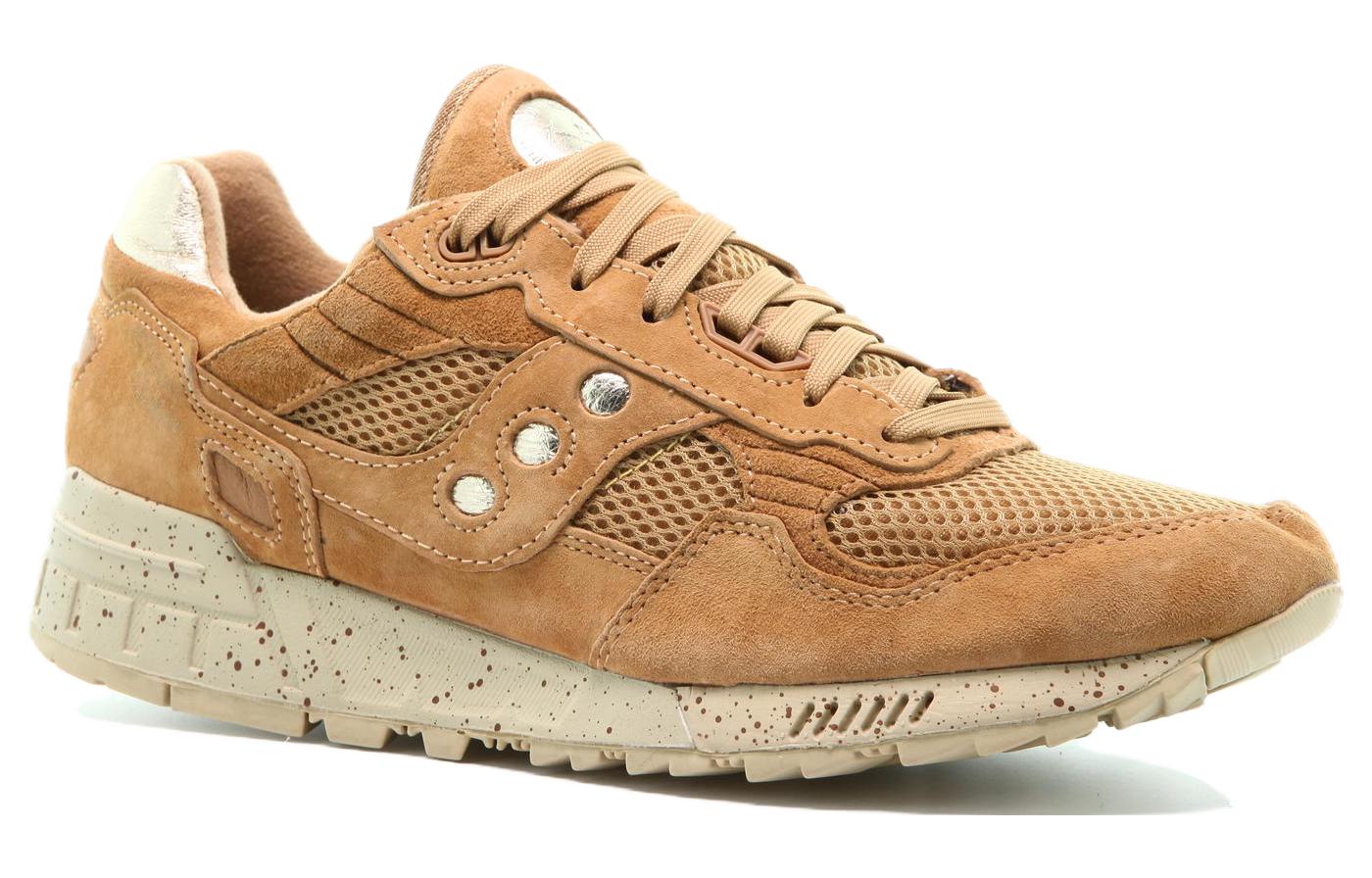 Lookbook Saucony Shadow 5000 'Marrón Oro' S70414-3