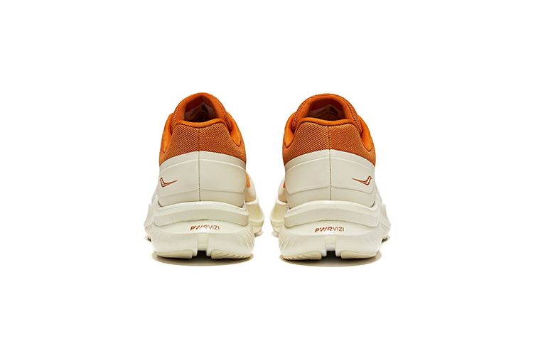 Shop サッカニー スレイ CMT シトラスベージュ S28219-3