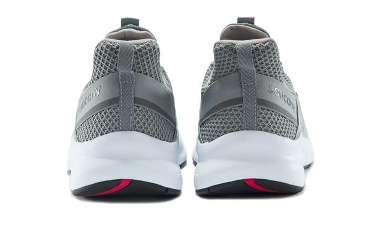 Shop Saucony Stretch & Go Glide 灰白配色 运动鞋 S40048-22
