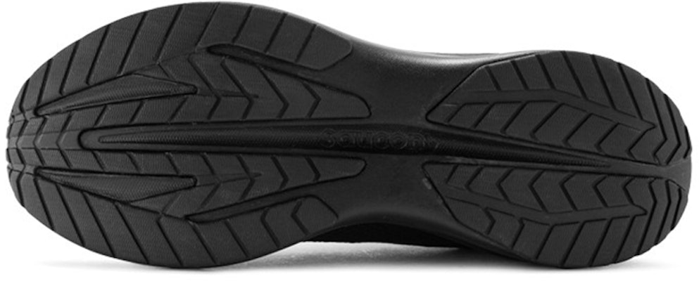 Saucony Striker 2 'Black Assault' Sepatu Hitam S28174-4 Purchase Saucony Striker 2 'Black Assault' Sepatu Hitam S28174-4