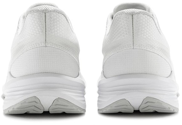 Saucony Striker 2 'Putih Low Performa' S28174-1 Shop Saucony Striker 2 'Putih Low Performa' S28174-1