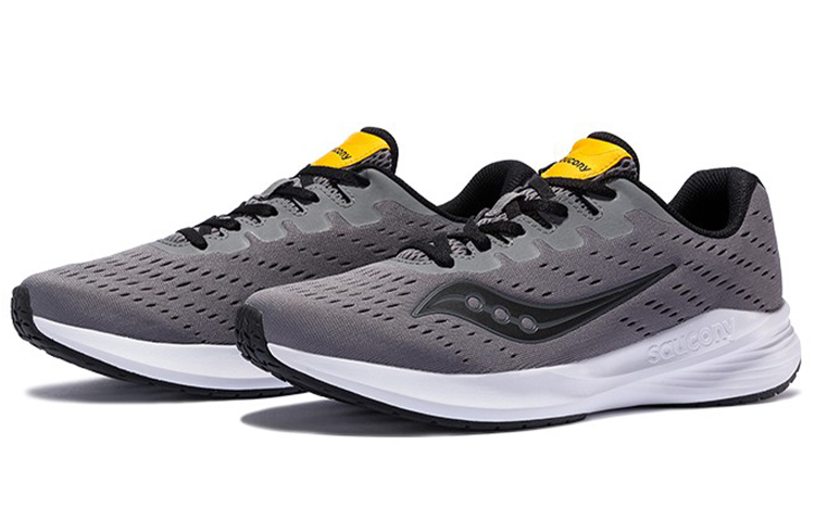 Lookbook Saucony Striker ''Gris Noir'' S28154-2