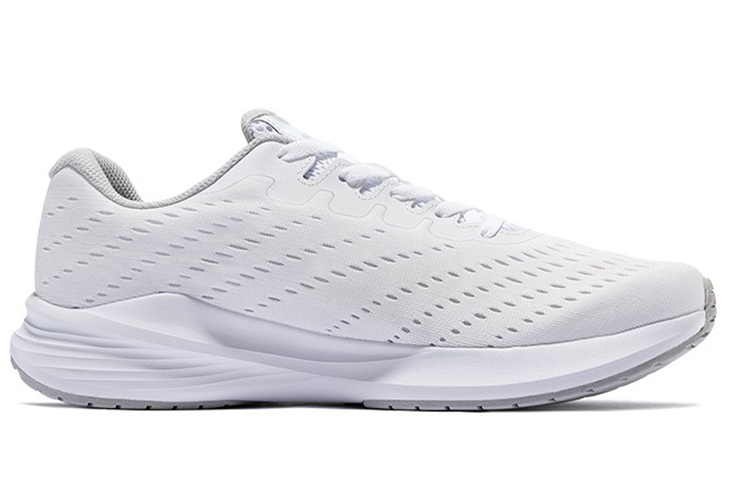 Order Saucony Striker ''Blanc'' S28154-1