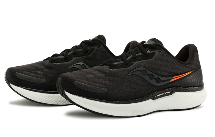 Lookbook Saucony Triumph 19 Wide 'Black White' S20679-10