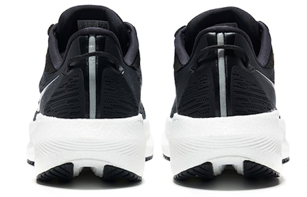 Saucony Triumph 21 Wide 'Hitam Putih' S20882-10 Shop Saucony Triumph 21 Wide 'Hitam Putih' S20882-10