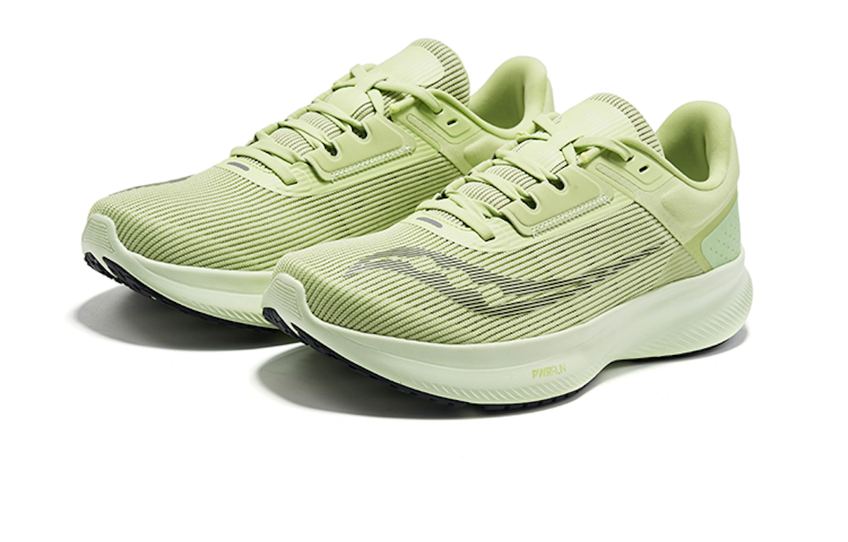 Saucony Vessel 'Green Shock-Absorbing Lightweight'