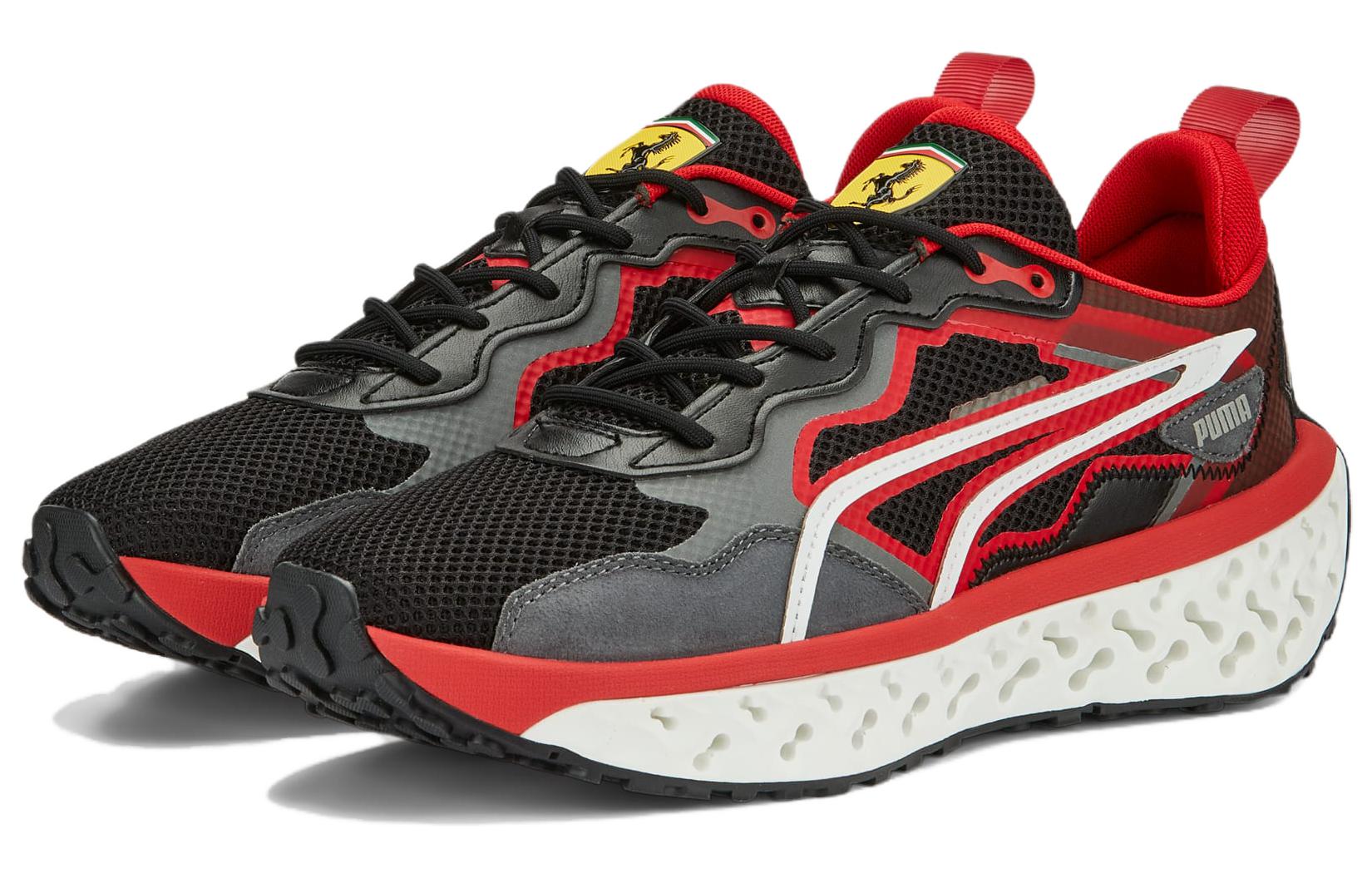 Lookbook スクーデリア・フェラーリ プーマ XETIC スカルプト 黒赤 307579-01