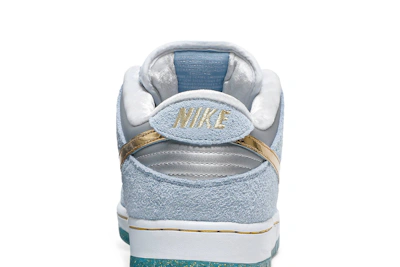 Sean Cliver x Nike SB Dunk Low 'Holiday Special' DC9936-100