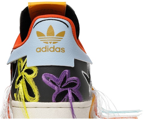 Sean Wotherspoon x adidas Superstar 'Super Earth - Hitam'. GX3823 Sizing Sean Wotherspoon x adidas Superstar 'Super Earth - Hitam'. GX3823
