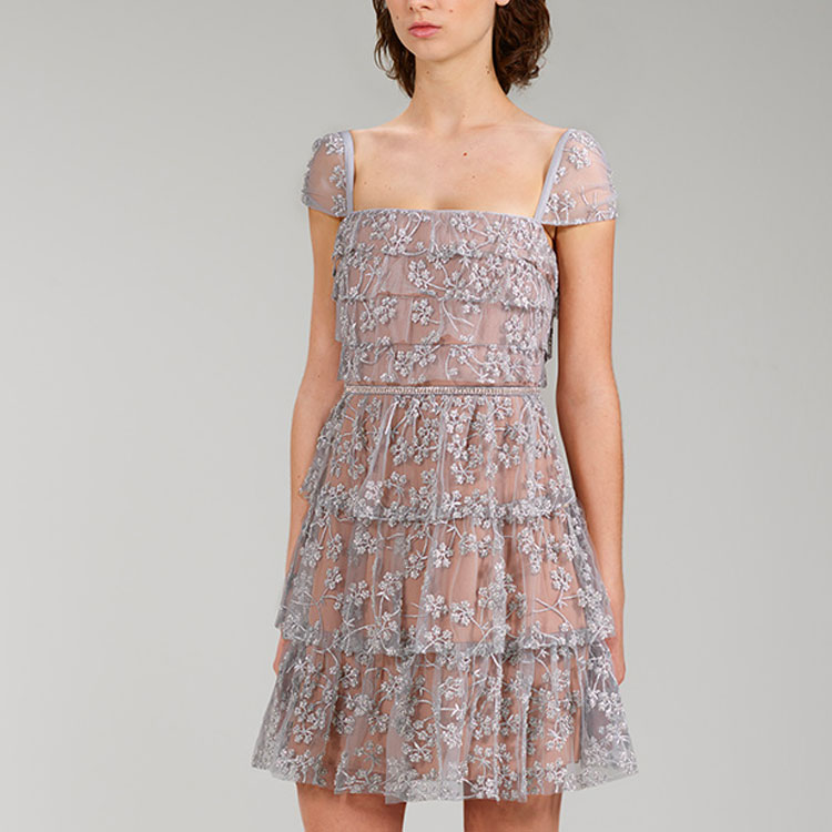 Self-Portrait FW22 Floral Embroidered Mesh Square Neck Short Sleeve Dress Gunmetal. SWF333Y04400 圖 4