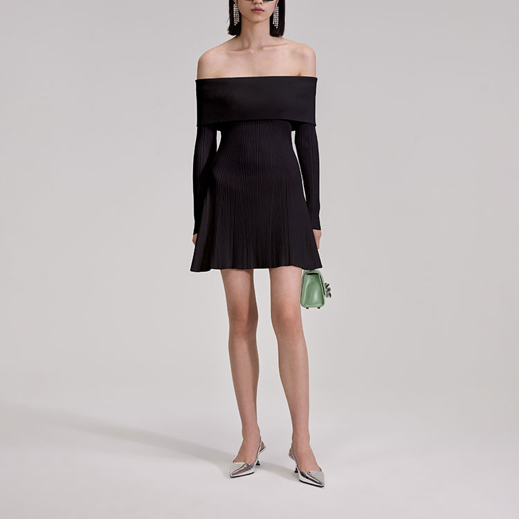 Lookbook Self-Portrait PF23 黑色露肩長袖迷你洋裝 SWF343M02100911