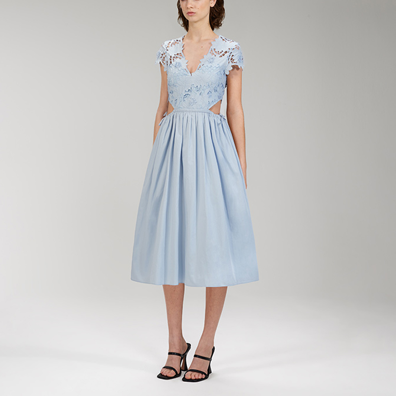 Self-Portrait Solid V-Neck Cutout Waist Short Sleeve A-Line Dress Mist Blue. SWF333Y04100 圖 4