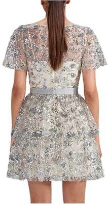 Self-Portrait V領短袖迷你連衣裙鑲鑽香檳杏色 SWF341Y08600 Lookbook Self-Portrait V領短袖迷你連衣裙鑲鑽香檳杏色 SWF341Y08600