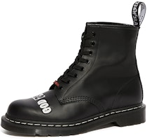 性手枪乐队 x 马丁博士 1460 平滑 '天佑女王' 25927001 Lookbook 性手枪乐队 x 马丁博士 1460 平滑 '天佑女王' 25927001