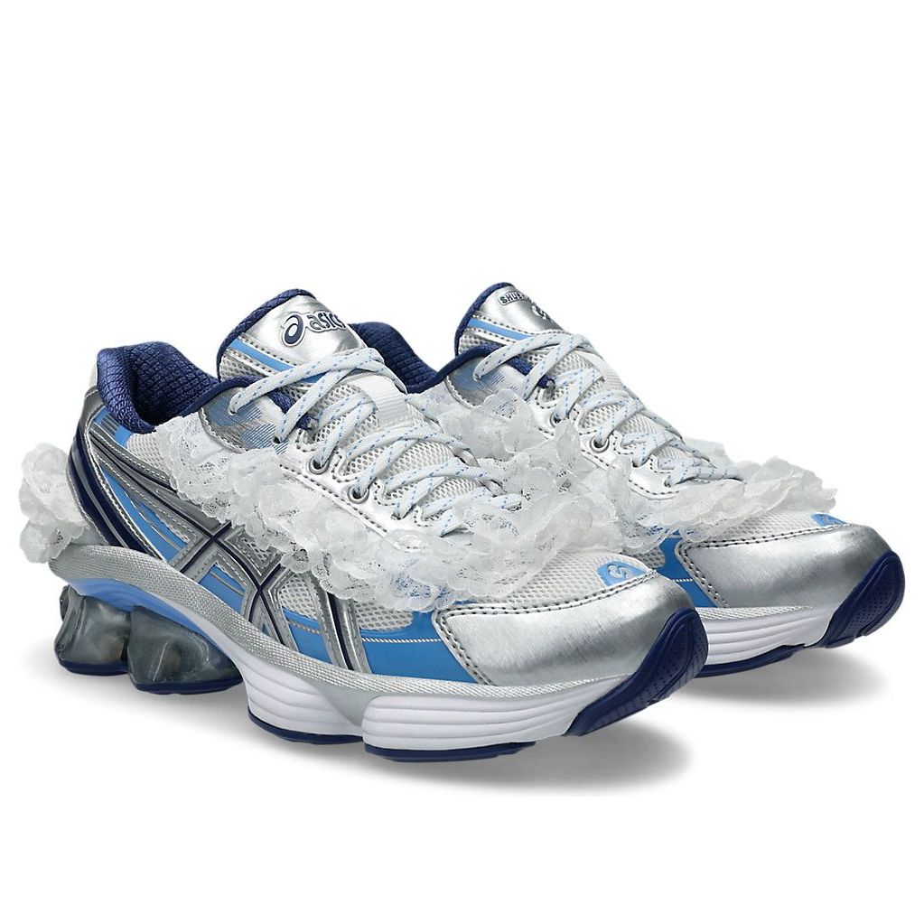 Lookbook SHUSHU Tong x ASICS Gel Kinetic Fluent ''Putih Dive Biru'' 1203A822-101