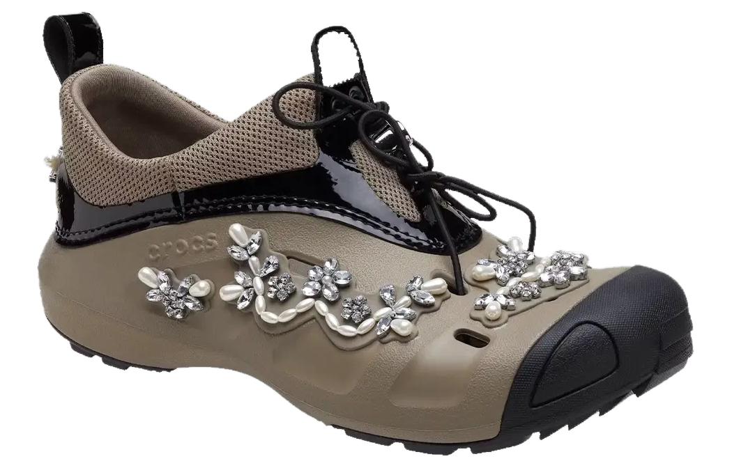 Shop Simone Rocha x Crocs Quick Trail Low ''Khaki'' Schuhe 209635-260
