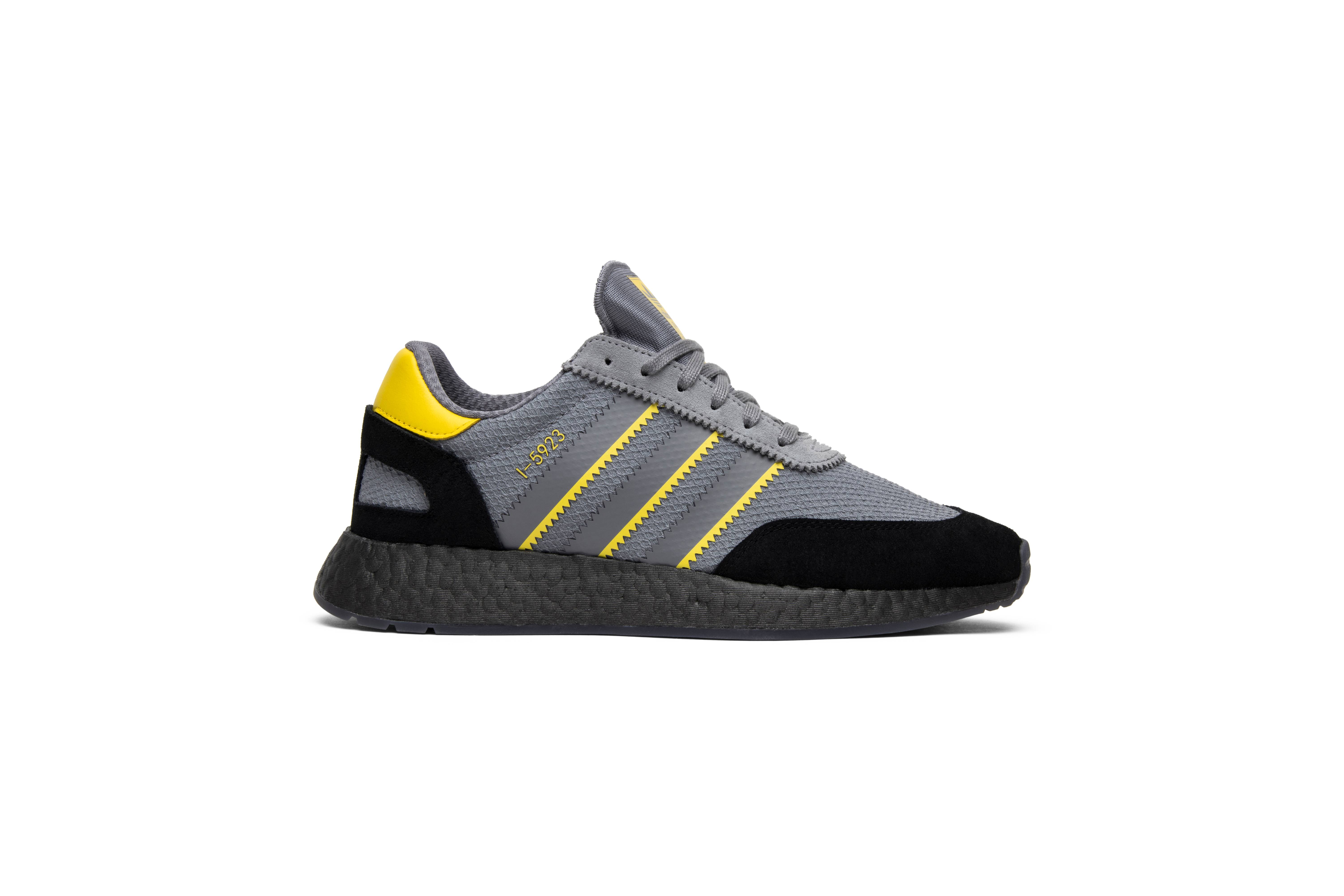 size? x adidas i-5923 'Manchester Showers' B75811