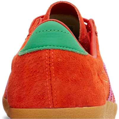 size? x 阿迪达斯 Mexicana '五四节 - 阳光红' IF0453 Sizing size? x 阿迪达斯 Mexicana '五四节 - 阳光红' IF0453