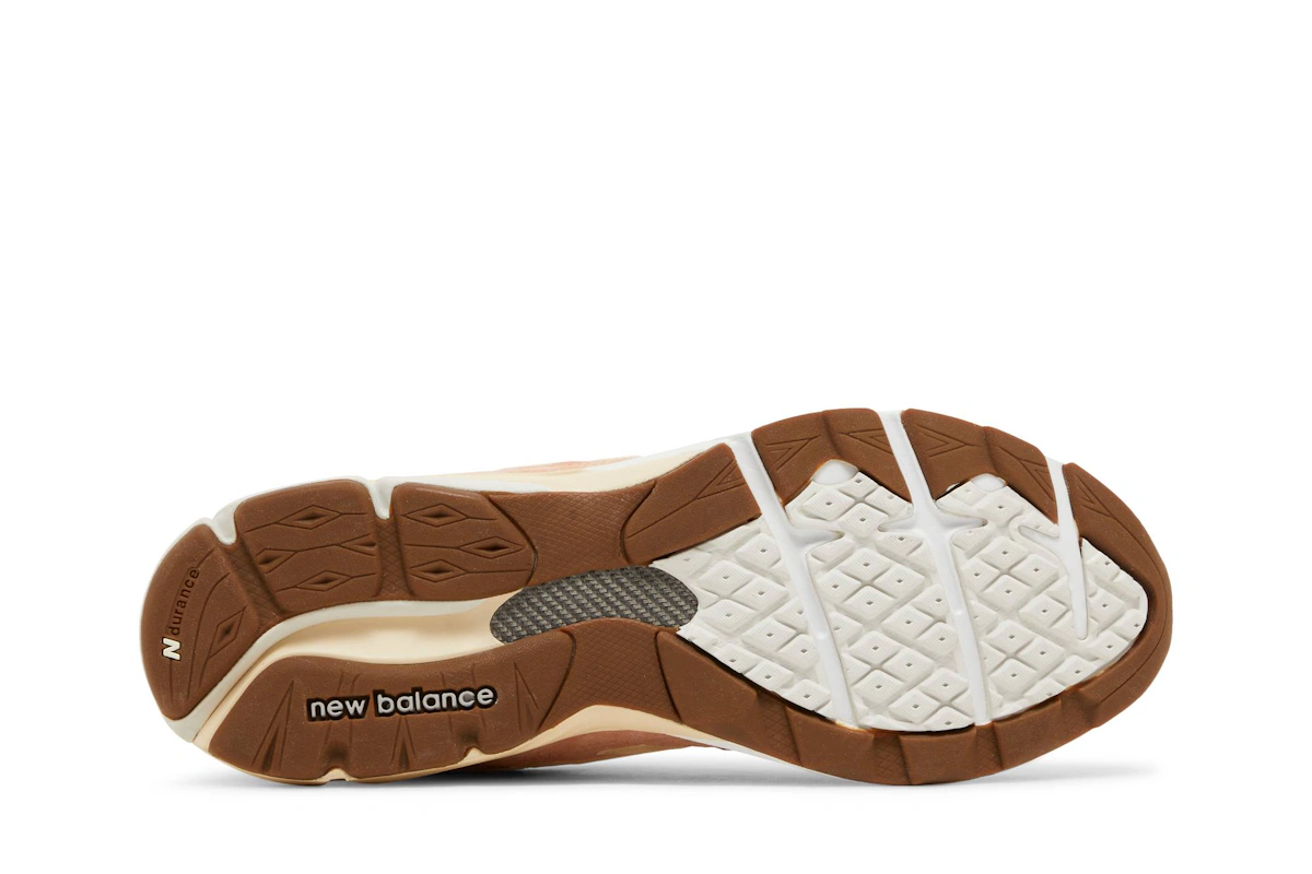 size? x New Balance 990v3 Made in USA 'Keepin' it Running'M990SZ3