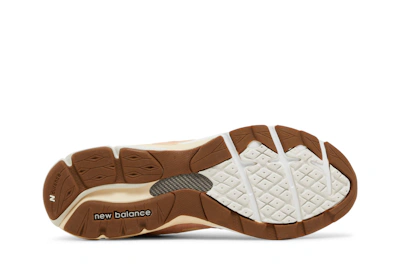 size? x New Balance 990v3 Made in USA 'Keepin' it Running'M990SZ3