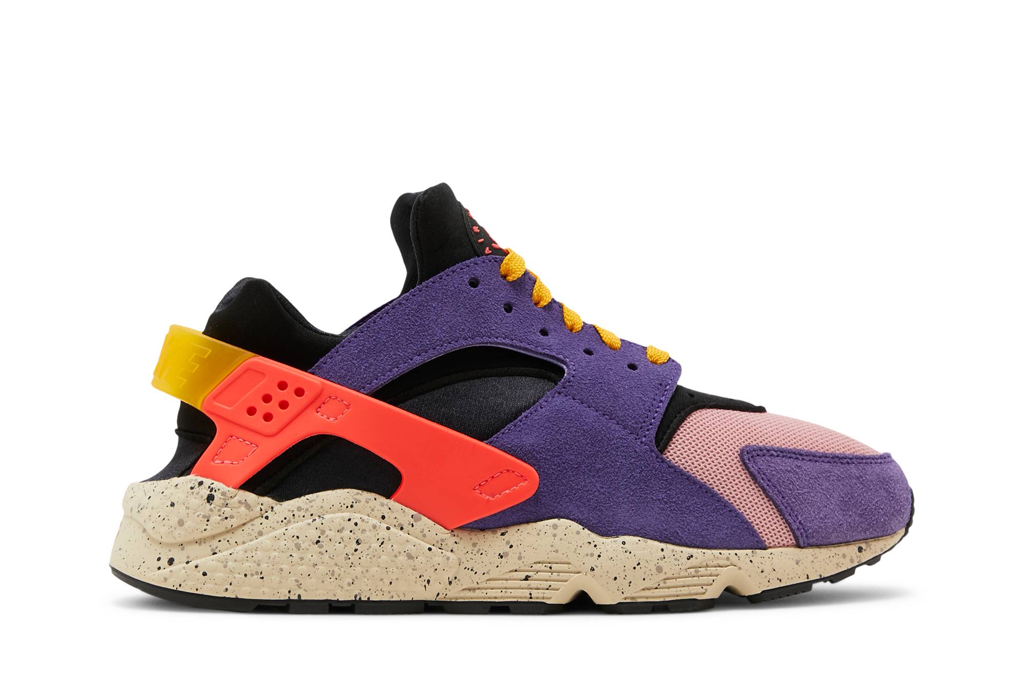 size? x Nike Air Huarache 'ACG' DM9093-500