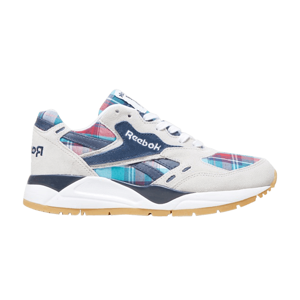 Buy size? x Reebok Bolton 'Ree-Cut Running Club' Kasut Lari FU6685