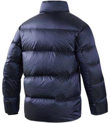 Skechers Jaket Puffer Hangat dan Nyaman dengan Hoodie. P422M015 Lookbook Skechers Jaket Puffer Hangat dan Nyaman dengan Hoodie. P422M015