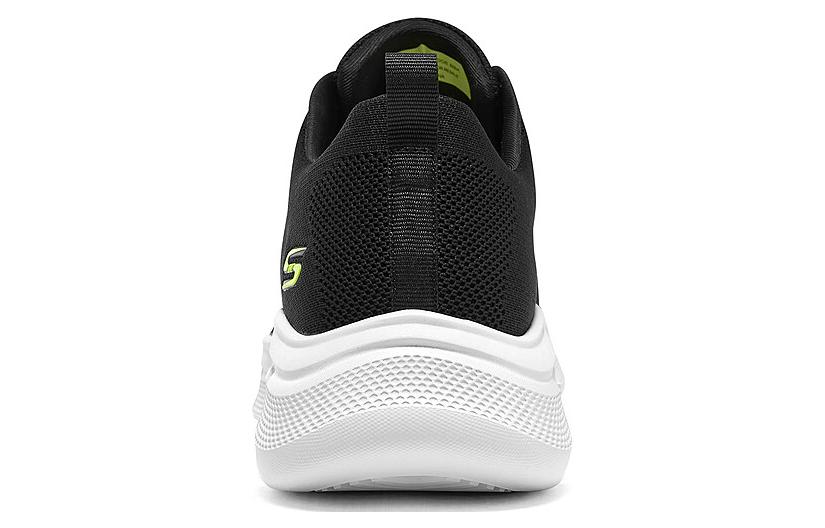 Shop 斯凯奇 Bob's 黑色低帮鞋 118101-BLK