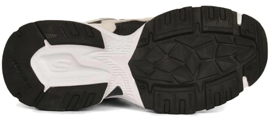 Skechers 機甲鞋二代 柔軟舒適 防滑耐磨保暖 高筒 爸爸鞋 黑黃 Shop Skechers 機甲鞋二代 柔軟舒適 防滑耐磨保暖 高筒 爸爸鞋 黑黃