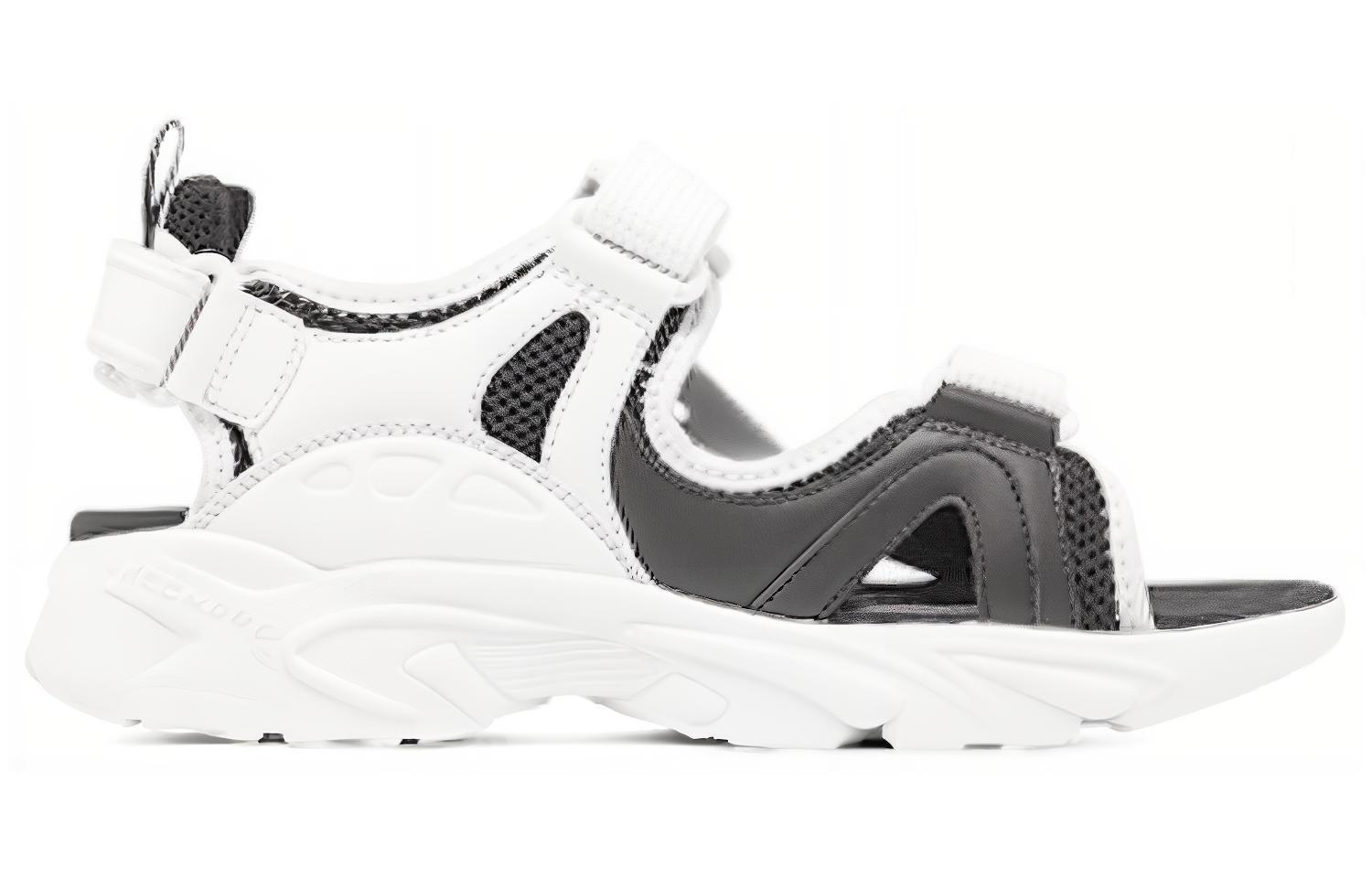 Lookbook Skechers 涼鞋 機甲涼鞋 時尚百搭涼鞋 白黑