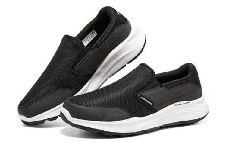 Shop Skechers Equalizer 5.0 減震耐磨 低筒 運動休閒鞋 黑白