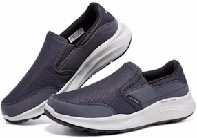 Shop Skechers 平衡者 5.0 減震耐磨 低筒 運動休閒鞋 海軍藍色