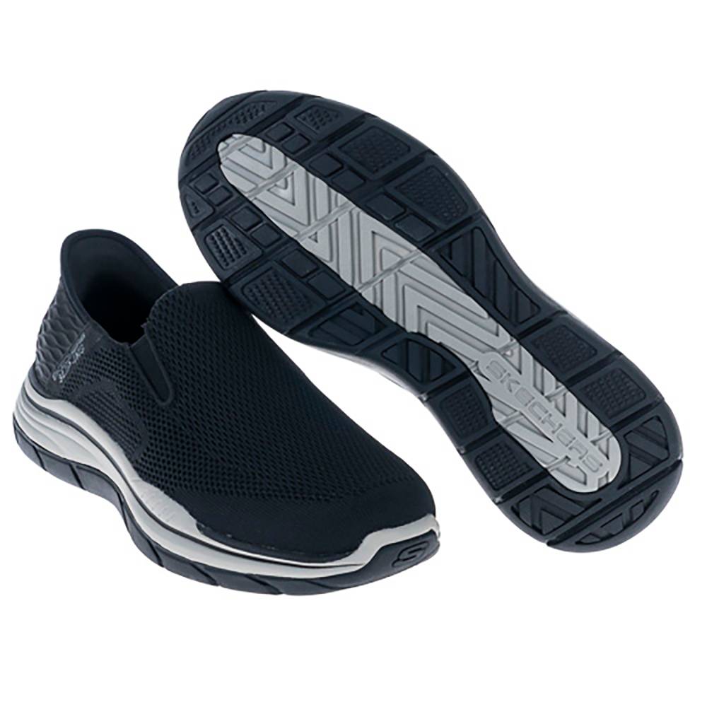 Shop SKECHERS Expected 2.0 休閒鞋 205196BLK