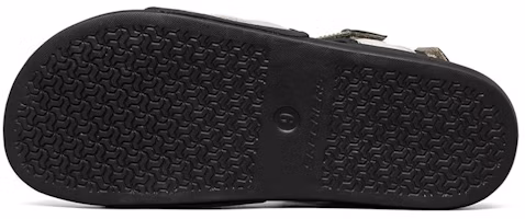 Shop Skechers Gambix 2.0 輕質運動涼鞋 褐黑