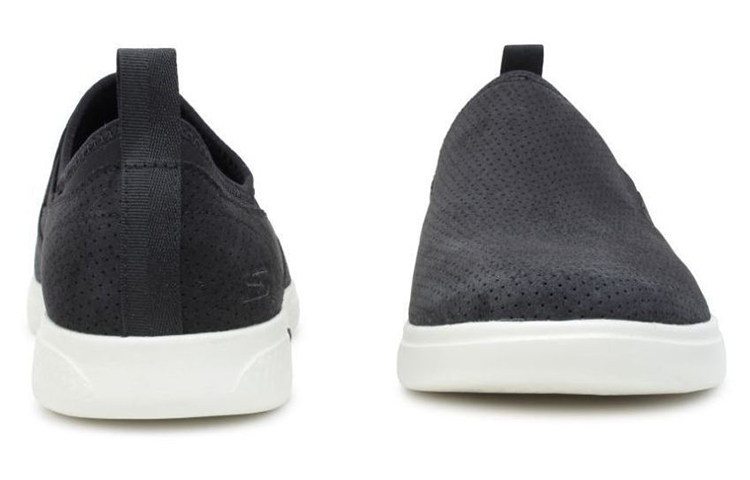 Lookbook Skechers Glide 2.0 Ultra ''Zwart en Wit Slip-On'' 55441-BLK