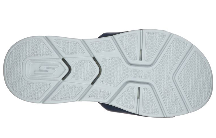 Shop Skechers Go Consistent 舒適運動拖鞋 藍紅