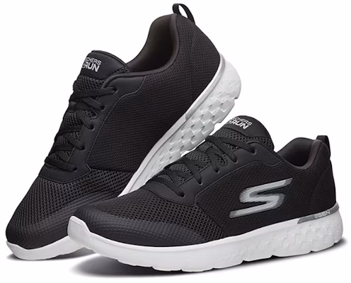斯凯奇Go Run 400低帮黑白运动鞋 661013-BKW Lookbook 斯凯奇Go Run 400低帮黑白运动鞋 661013-BKW