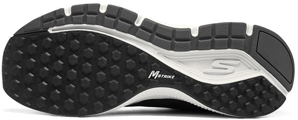 Skechers Go Run Konsisten 'Hitam' 220082-BKW Shop Skechers Go Run Konsisten 'Hitam' 220082-BKW