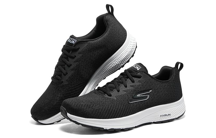 Lookbook Skechers Go Run 持久抗震 低筒 跑步鞋 男款 黑白
