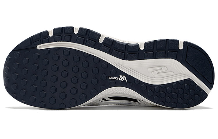 Shop Skechers Go Run Consistent '白黄' 运动鞋 220034-WBLM
